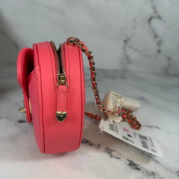 Chanel Pink Heart Bag Mini 22S CC small Lambskin Leather Crossbody bag New w/tag - Picture 14 of 15